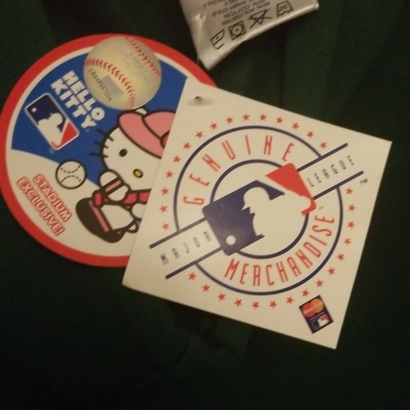 NWT Hello Kitty x Oakland A's Hoodie / Pullover - Picture 2 of 3